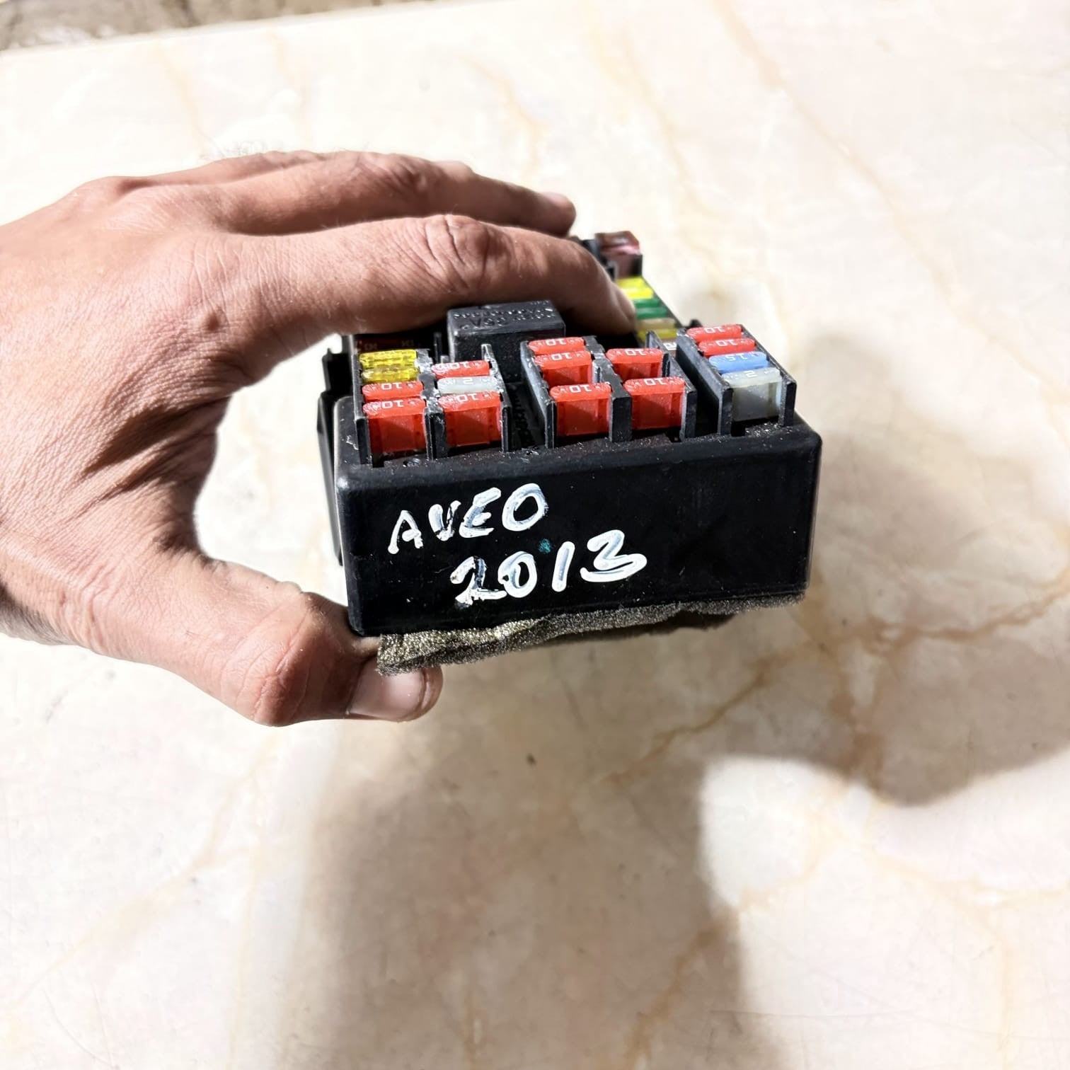 Chevrolet Aveo 2011-2015 T300 1.3D Hatch Interior Fuse/Relay Box 2B0Z4010F