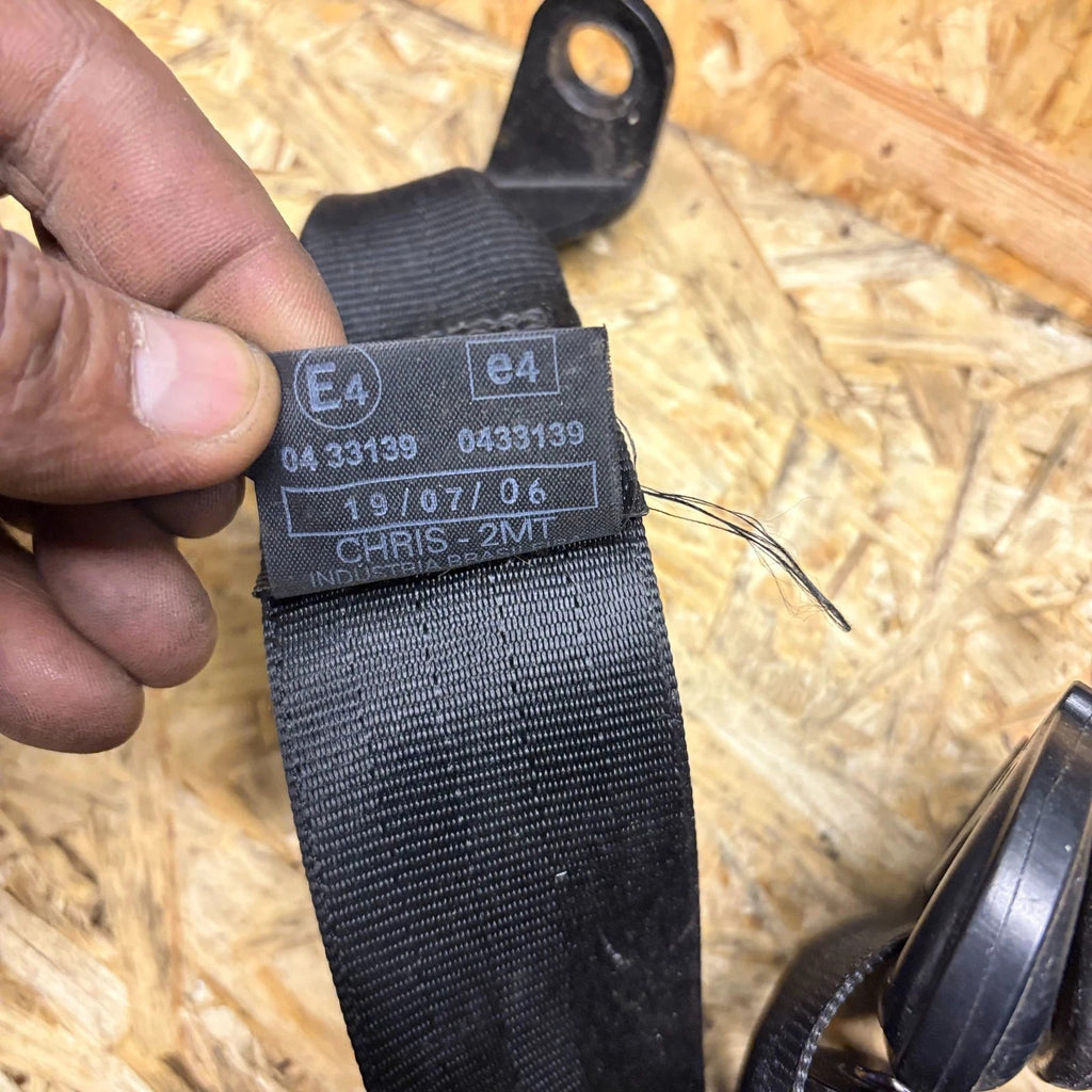 VW Fox 2005-2011 Rear Left Seat Belt NSR Passenger 5Z0857805A