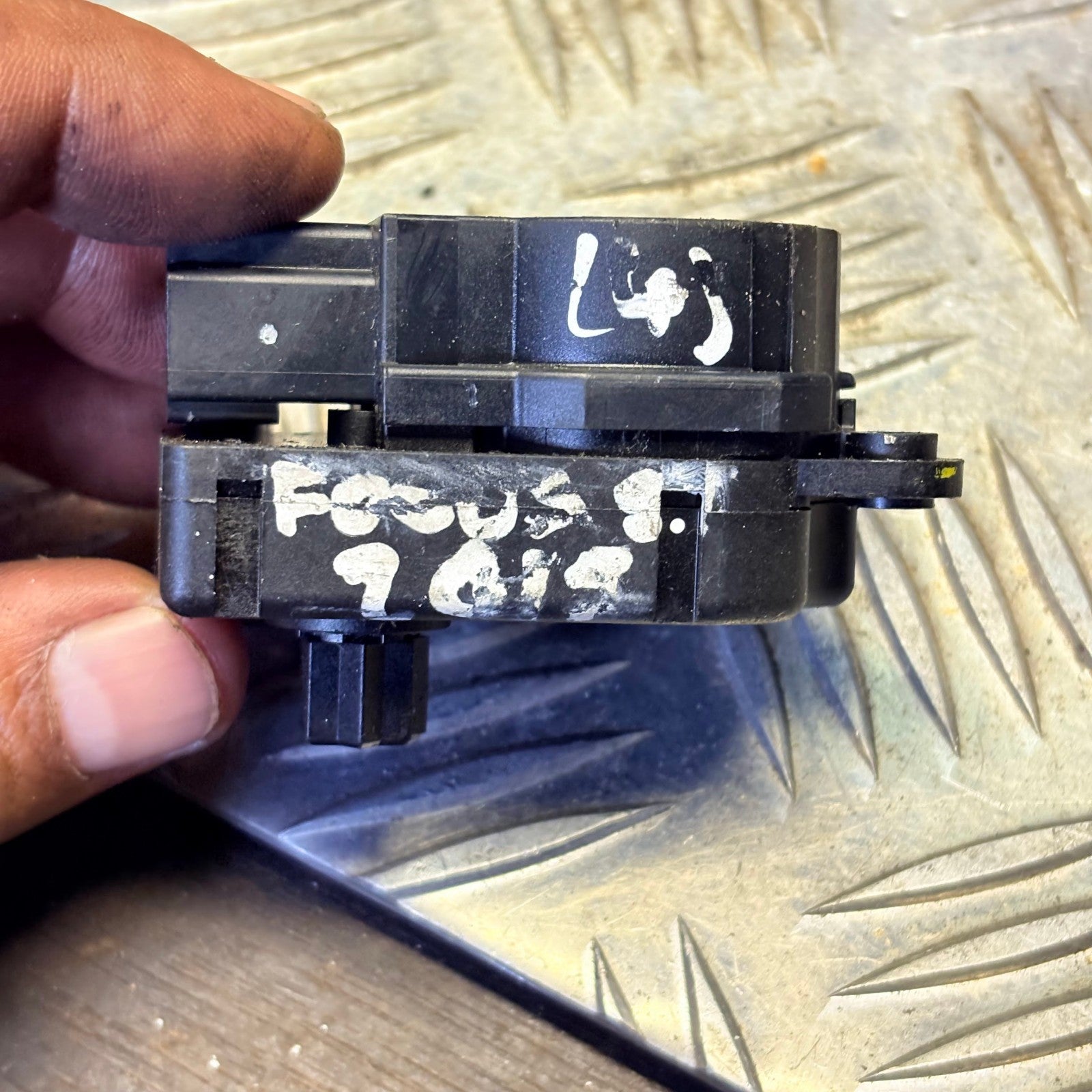FORD Focus 2018 Air flap motor AV6N19E616AA