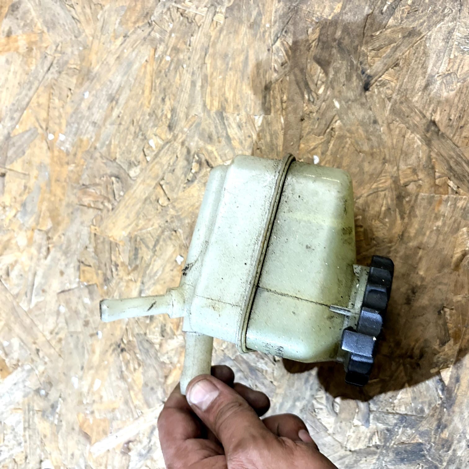 Toyota Avensis Power Steering Pump Oil Reservoir Tank Opel UK1669027-41 2004