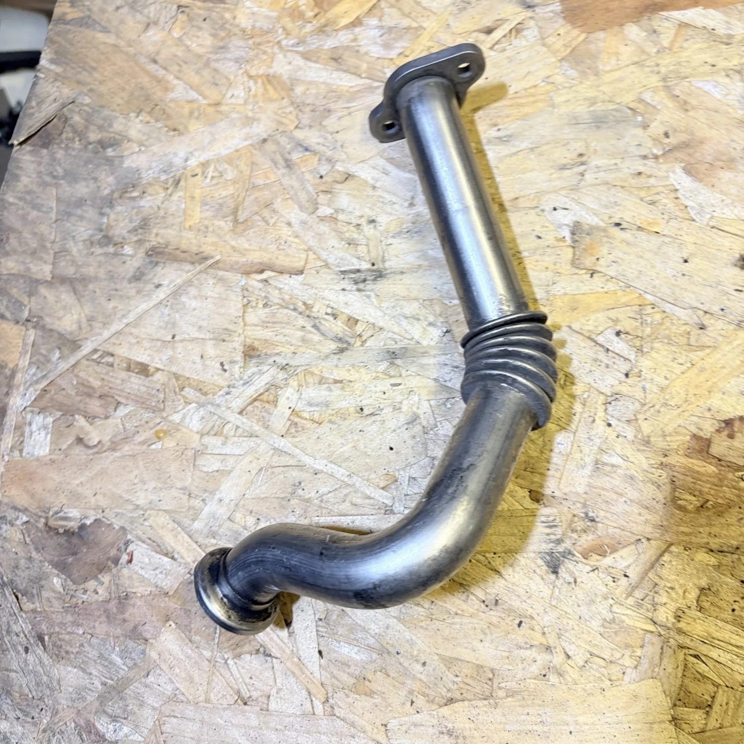 VW GOLF MK6/PASSAT B7 2.0 TDI EGR PIPE 03L131521A