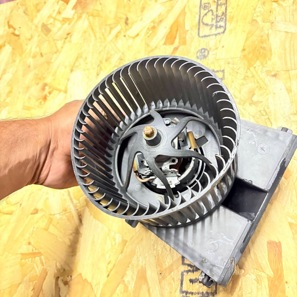 VOLKSWAGEN BEETLE HEATER BLOWER MOTOR FAN H35657880E