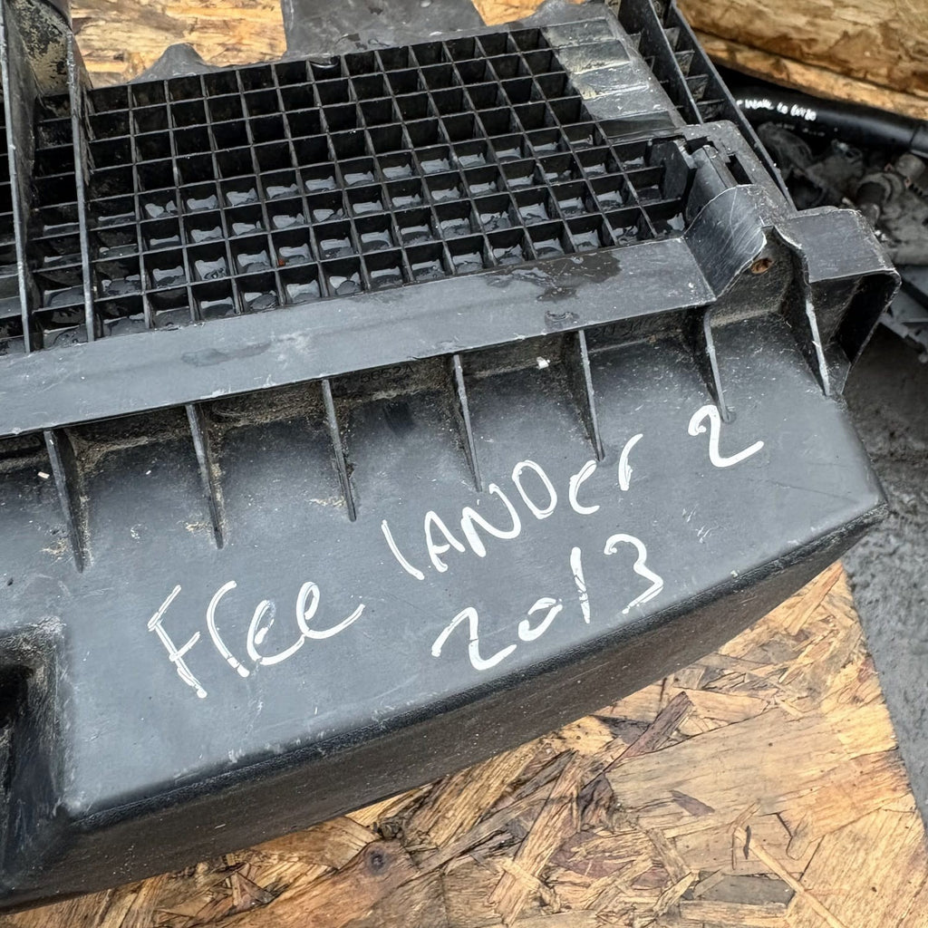 2013 2.2 Land Rover Freelander 2 Air Filter Box 6G92-9600-BF 8V21 12B579AA
