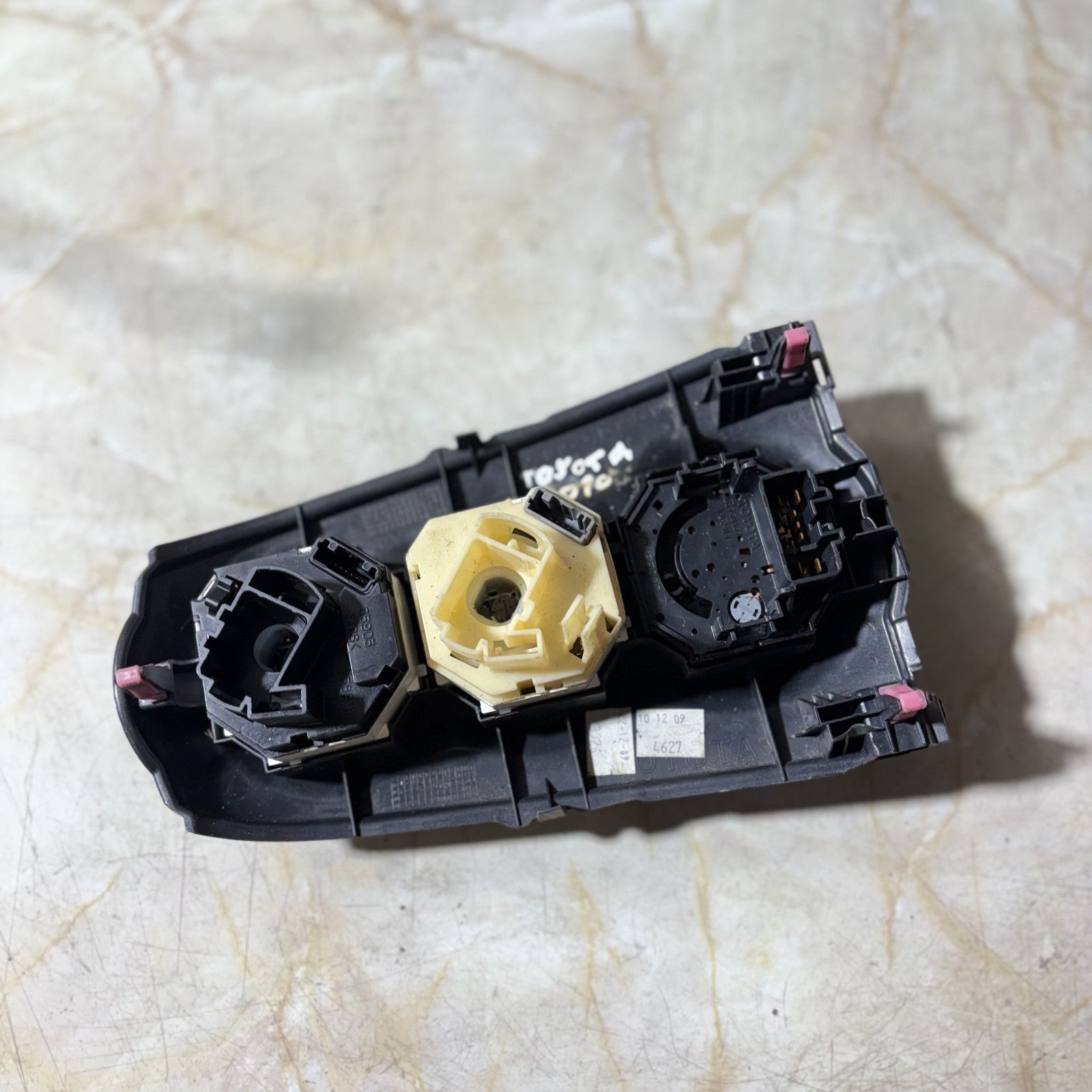 2010 TOYOTA YARIS 3DR CLIMATE CONTROLS WITH A/C 55406-0D190