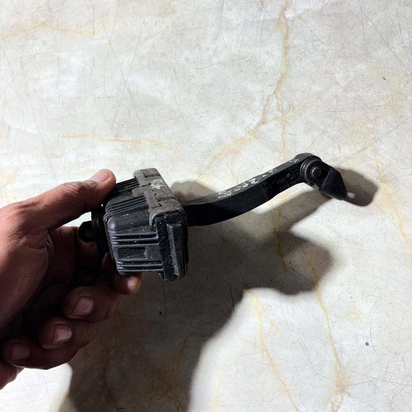 BMW X5 E53 2000-2006.5DR DOOR CHECK STRAP FRONT DRIVERS SIDE OFFSIDE 8402502