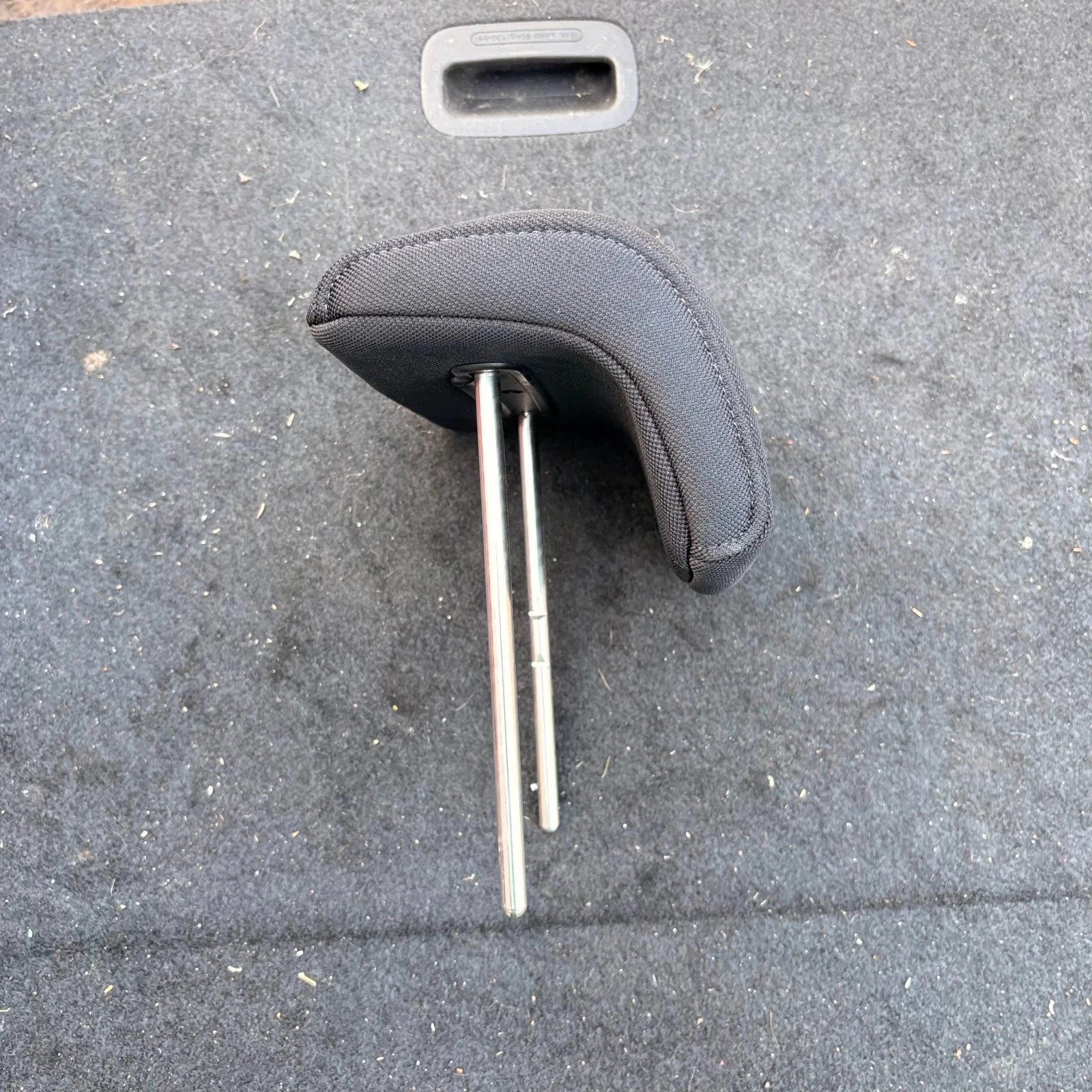 Hyundai i30 MK1 FD 07-12 Rear Left Nearside NSR Outer Seat Headrest