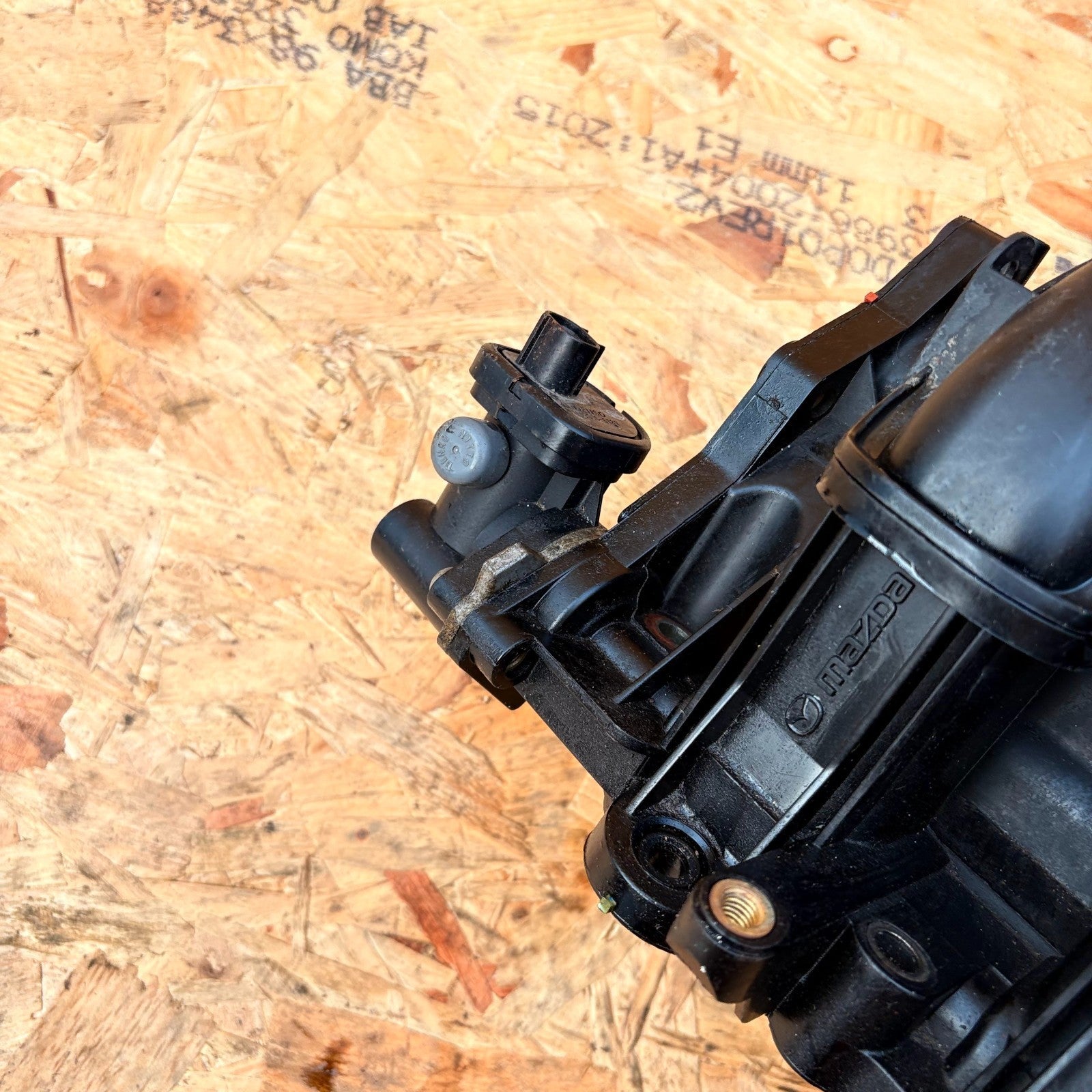 2007-2014 Mazda 2 DE 1.5 Petrol Intake/Inlet Manifold ZY3713100 ZY37-13-100