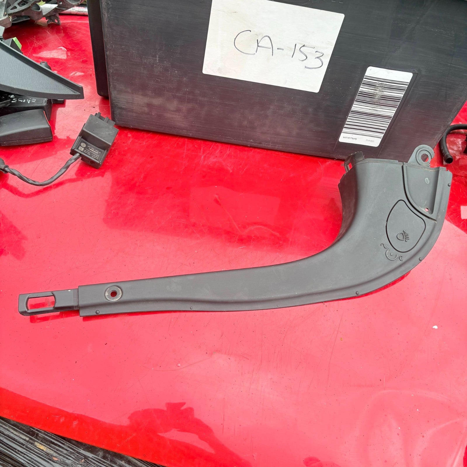 PORSCHE CAYENNE ENGINE BAY COVER TRIM LEFT SIDE 7L5805285 2008