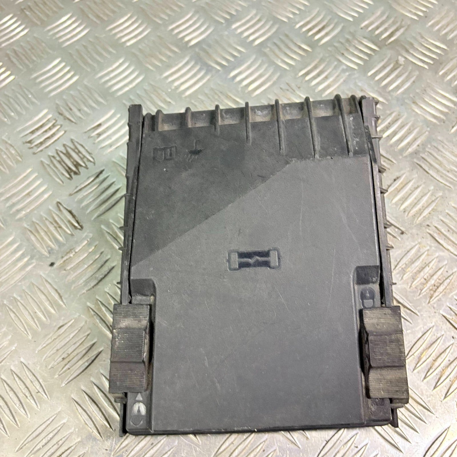 VW AUDI SKODA SEAT CENTRAL ELECTRONICS COVER 1K0937132F/1K0 937 132 F