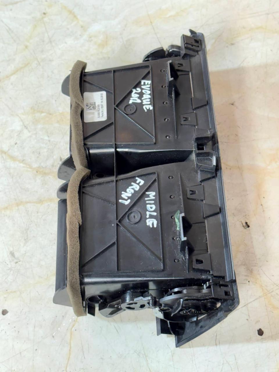 Interior air deflector CENTRE Land Rover Range Rover Evoque 2012 BJ32014L21AB