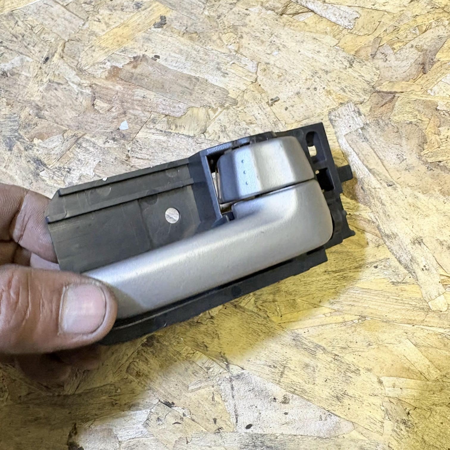 SUZUKI SWIFT 2005 INTERIOR DOOR HANDLE 3 DOOR OSR