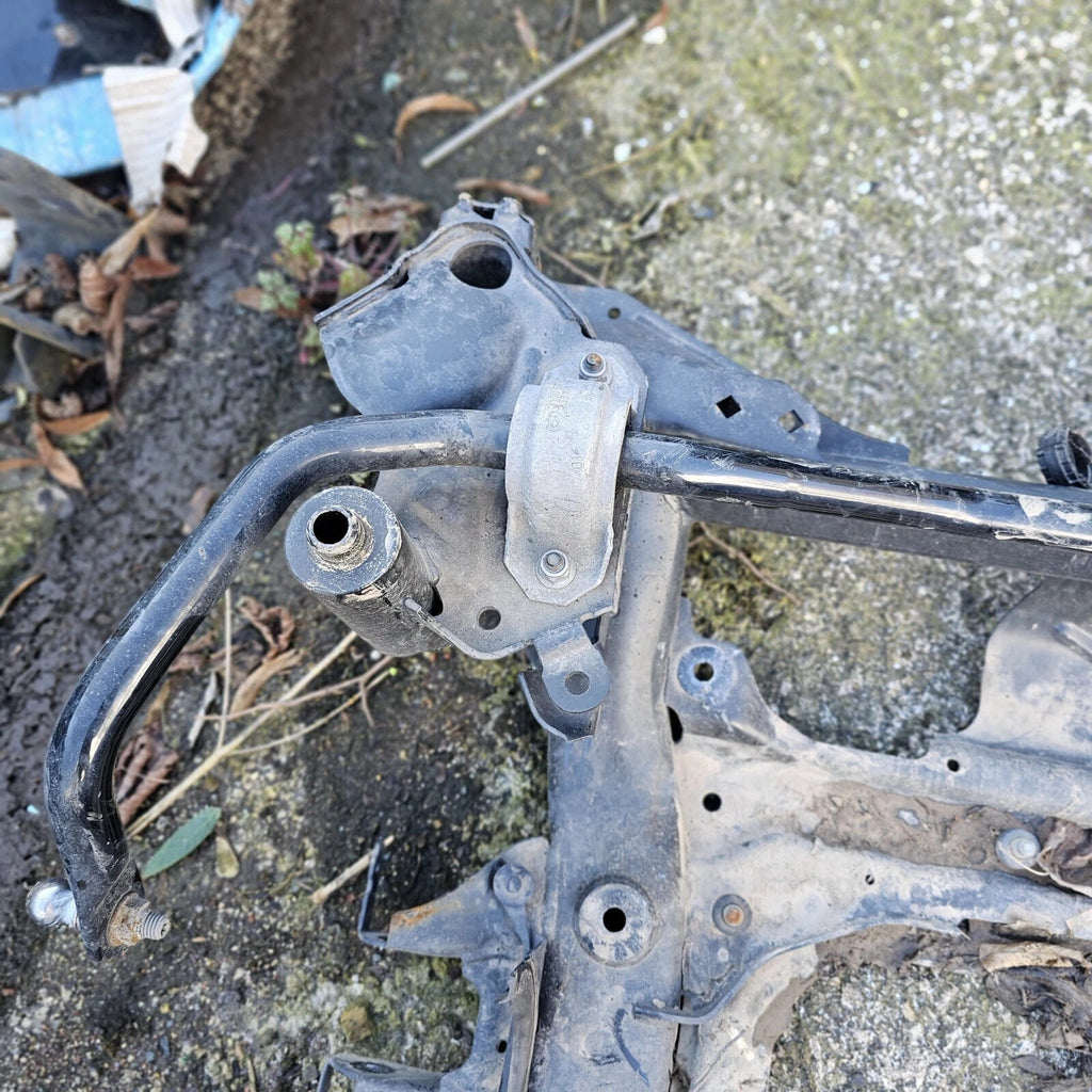 16- 19 BMW 4 SERIES 435D FRONT SUBFRAME 6860952 03 6792138-01