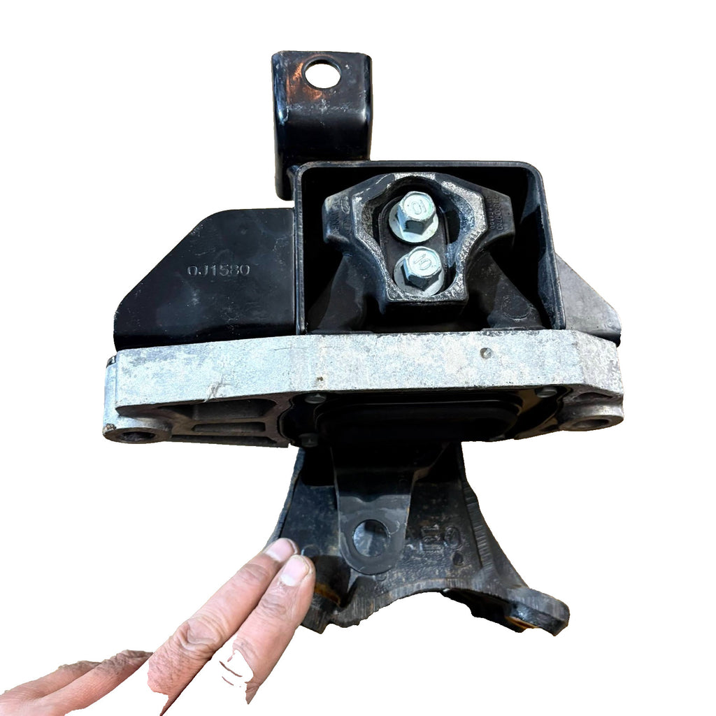 Kia Sportage Mk4 (QL/QLE) Manual Gearbox Mount Bracket Front Left 21830-F1800