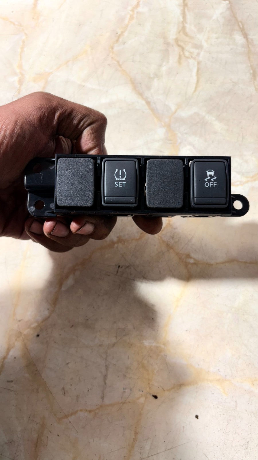 2010-2019 NISSAN JUKE F15 TRACTION CONTROL SWITCH PANEL