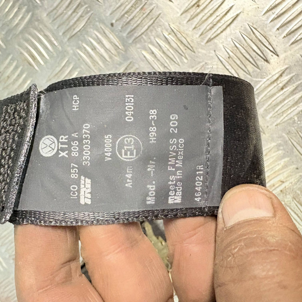 BMW X5 E53 DRIVER REAR SIDE NEARSIDE SEAT BELT 0004-3594