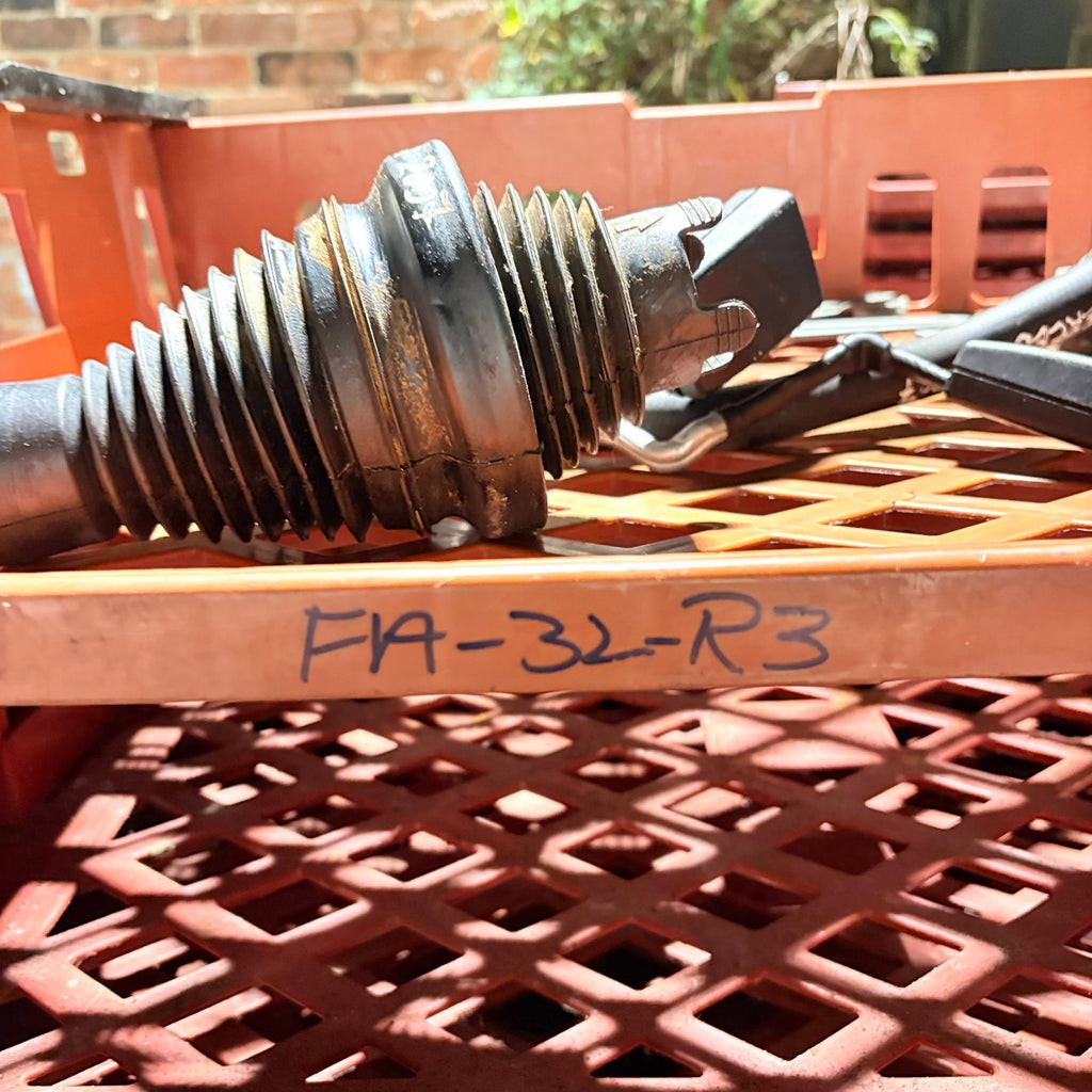 MERCEDES 2007 STEERING COLUMN JOINT SHAFT A2044600096
