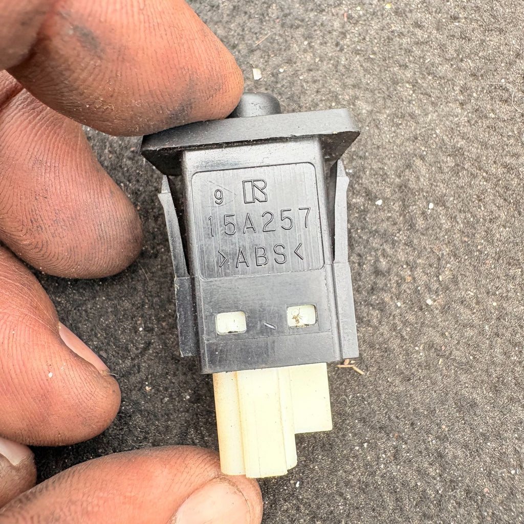 Toyota RAV4 XA40 Tire Pressure Reset Button 15A257 2015