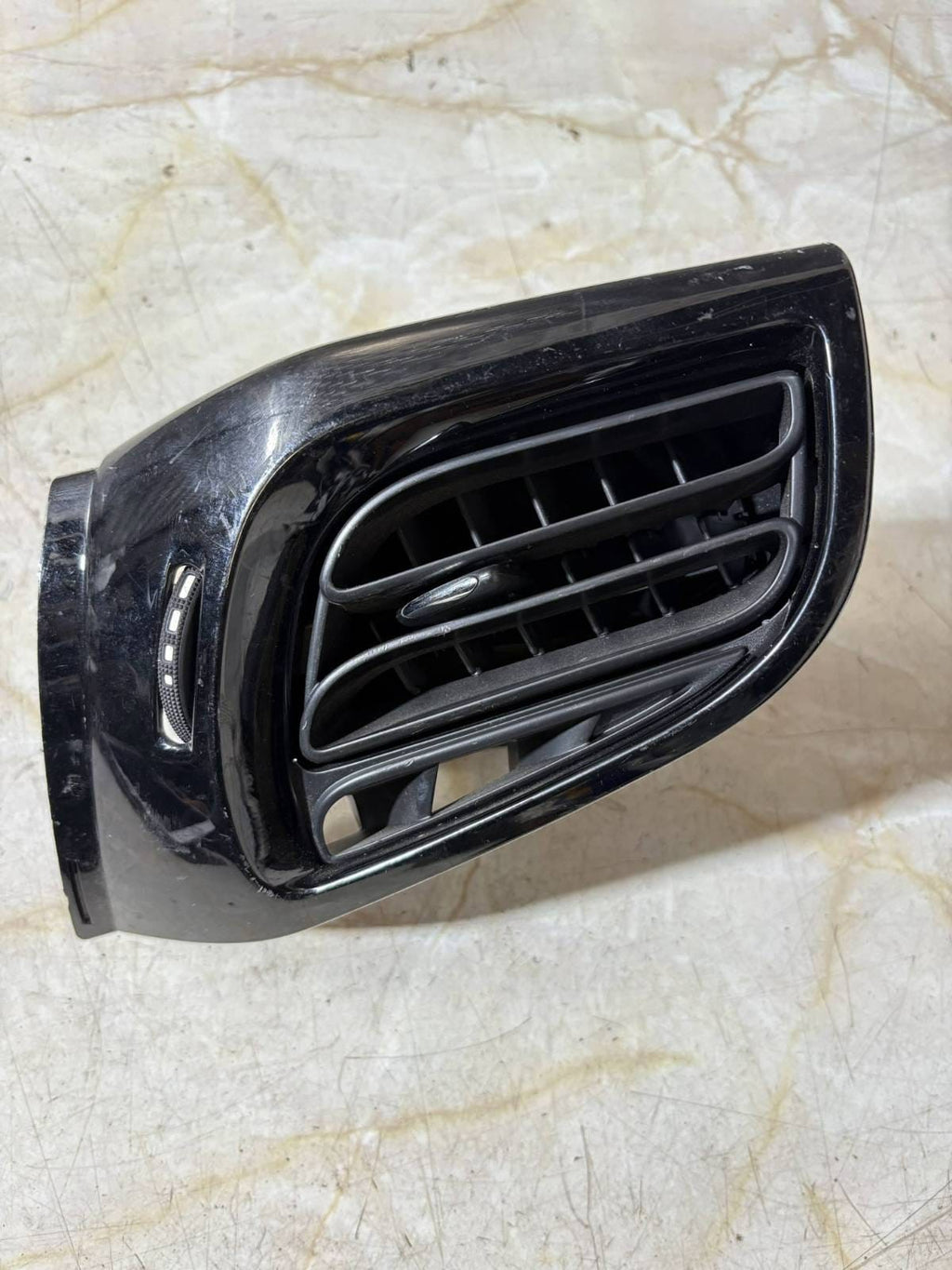 CITROEN DS3 2010-2016 MK1 PASSENGER SIDE DASH AIR VENT A1092112