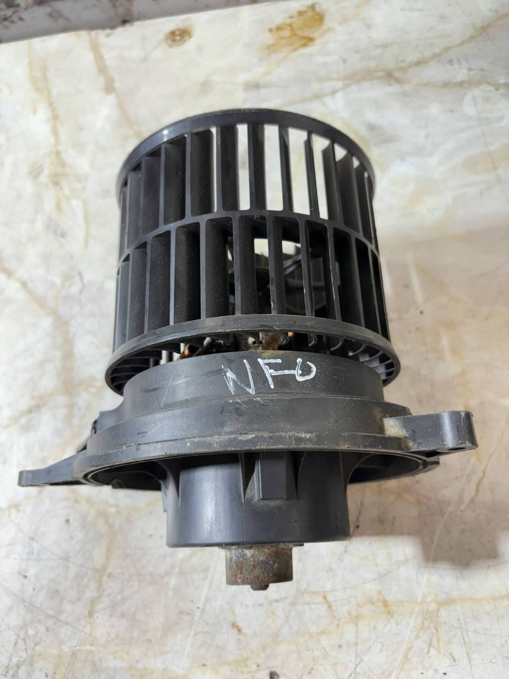 FORD FUSION 2006 FIESTA MK6 HEATER BLOWER FAN MOTOR 1736005402