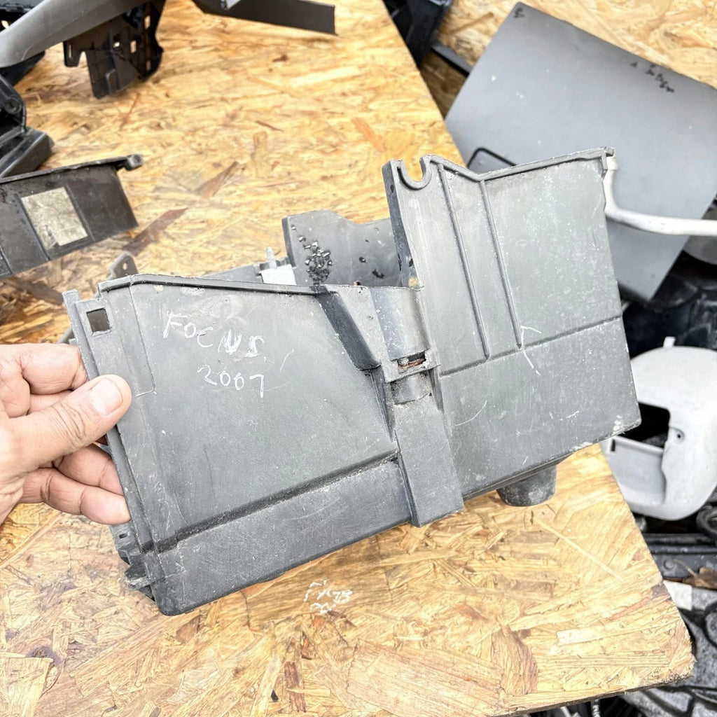 4m5110723bc 4m5110723-bc Battery Boxes - Trays for Ford C-MAX UK2348070-51 2007
