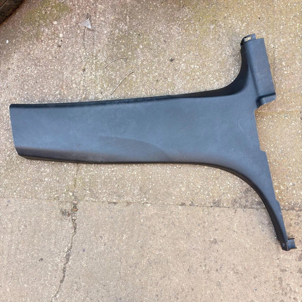 Vauxhall Mokka X MK1 12-19 Front Right Offside Lower B-Pillar Trim 95190843