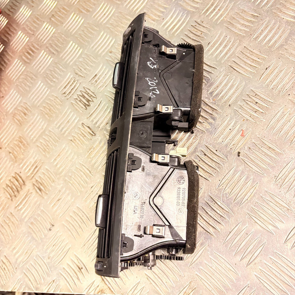 BMW X5 2006-2013 Dash Vent (Air Vent Grille) 921070503, 9210705-03