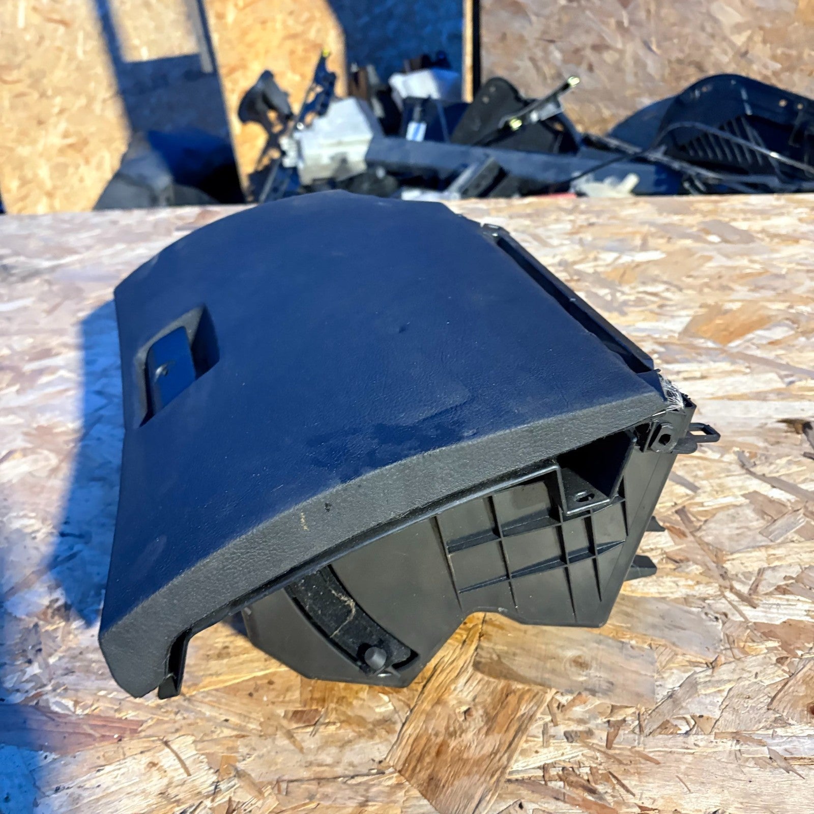 BMW X5 1999-2006 GLOVEBOX 53F0774-10