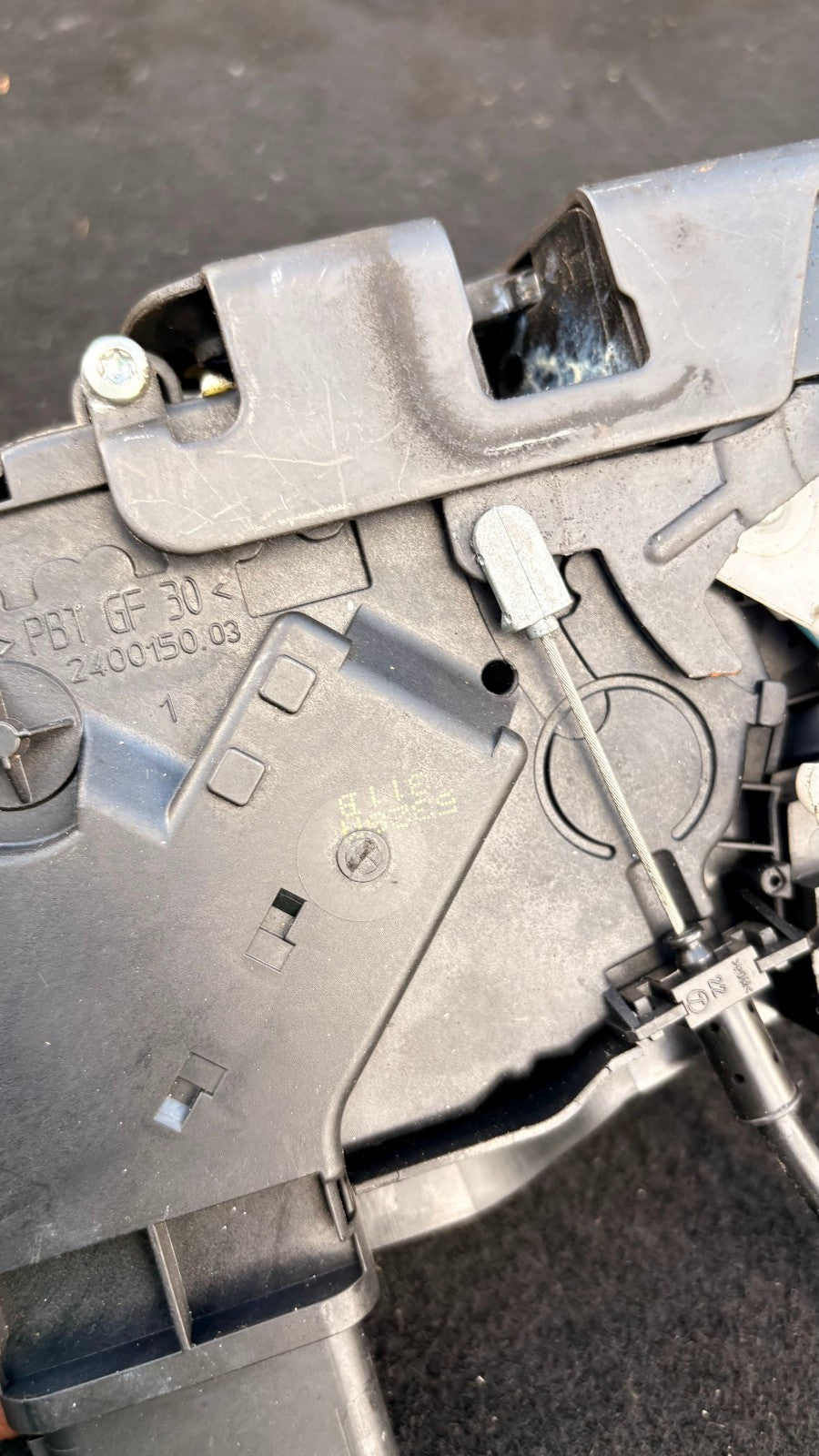 2008 VOLVO C30 REAR PASSENGER SIDE DOOR LOCK