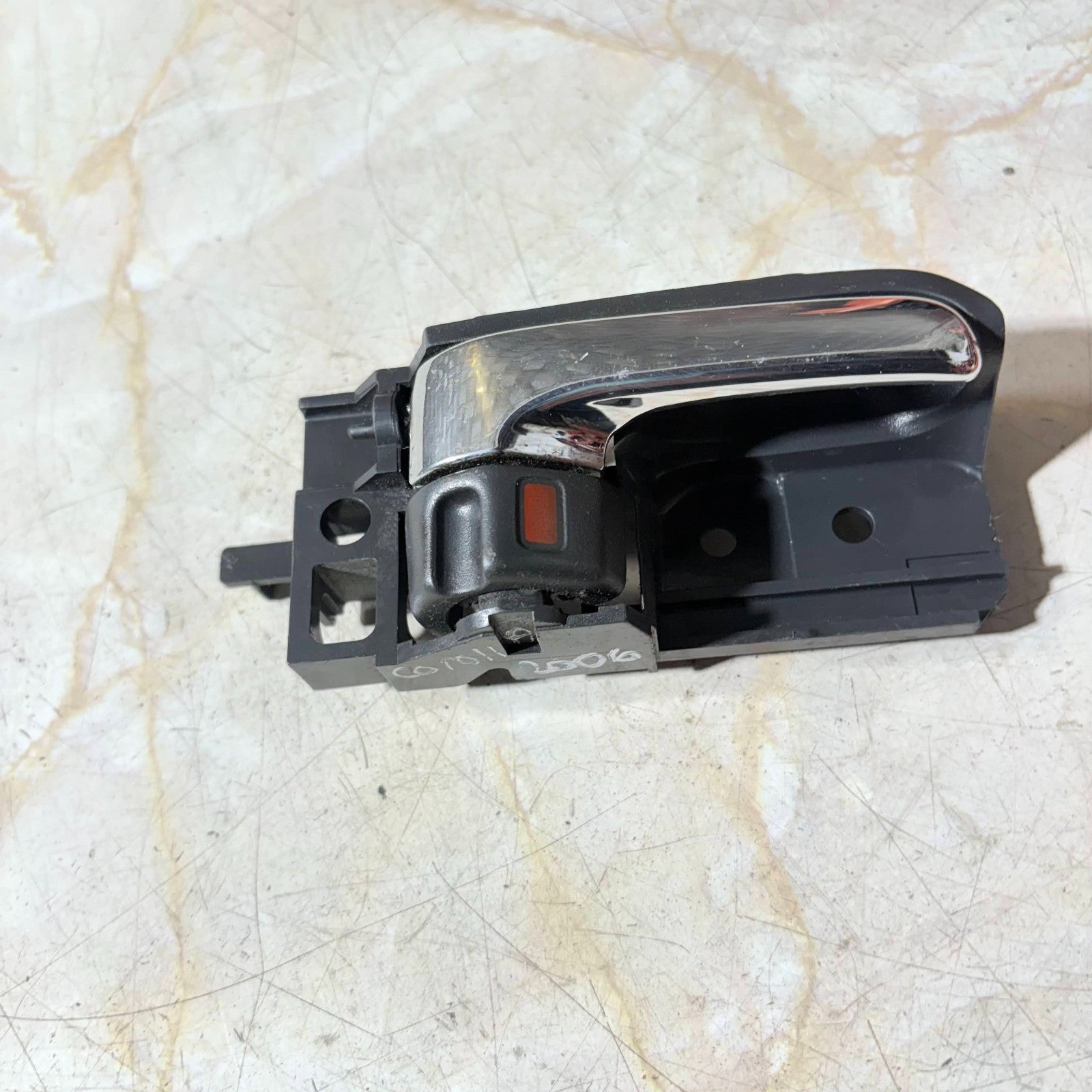 Toyota Corolla 2000-2006 Right Rear Interior Door Handle