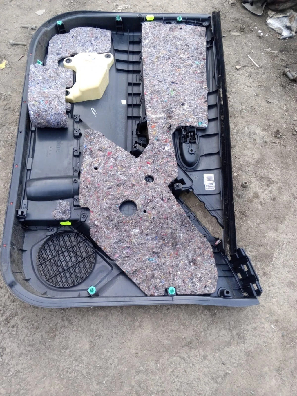 TOYOTA YARIS MK2 3DR 2005-11 FRONT RIGHT DRIVER SIDE DOOR CARD TRIM 67777-0D100