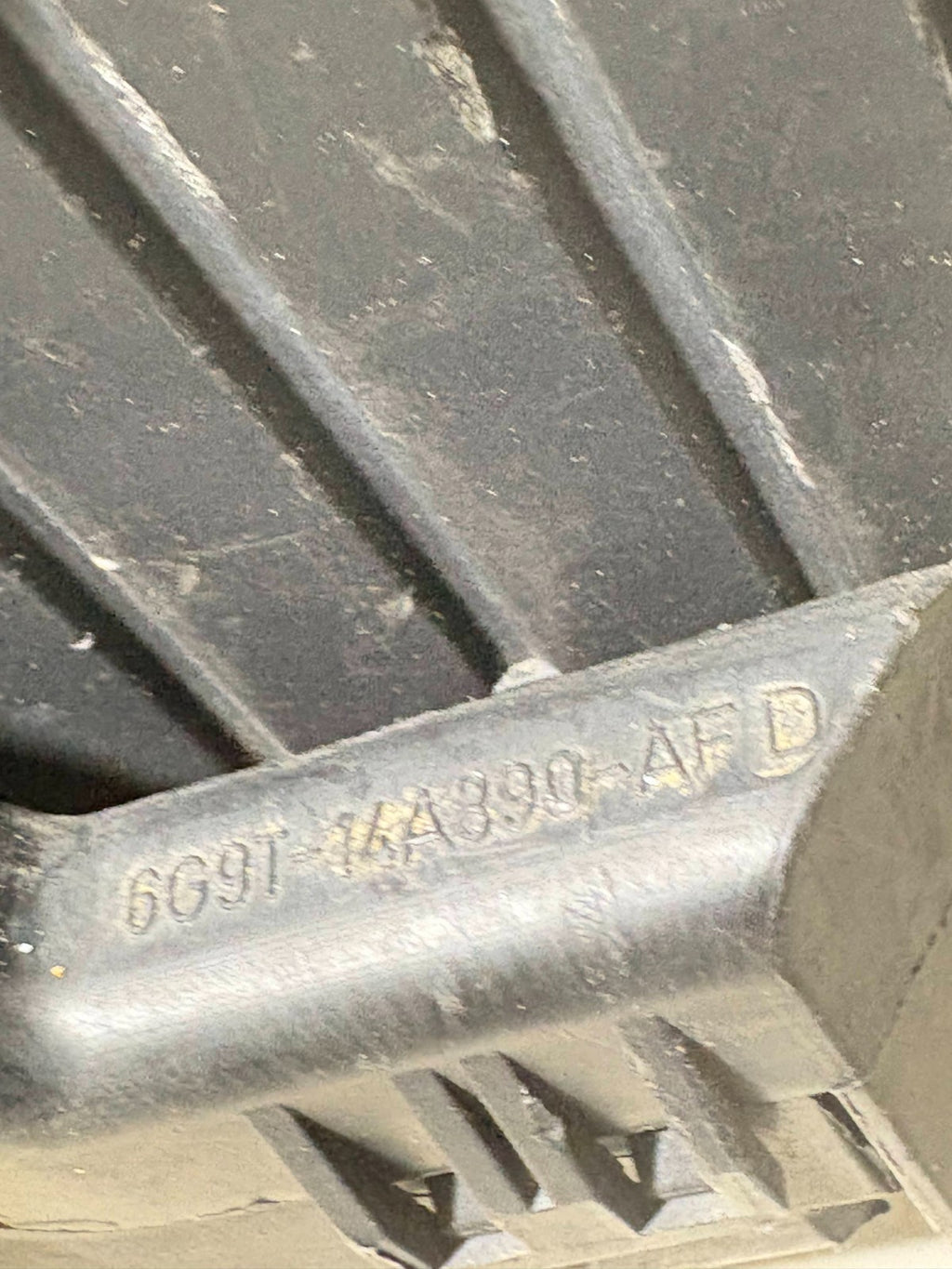 Range Rover Evoque L538 Fuse Relay Junction Box Engine Bay 6G9T-14A067-AB 11-18
