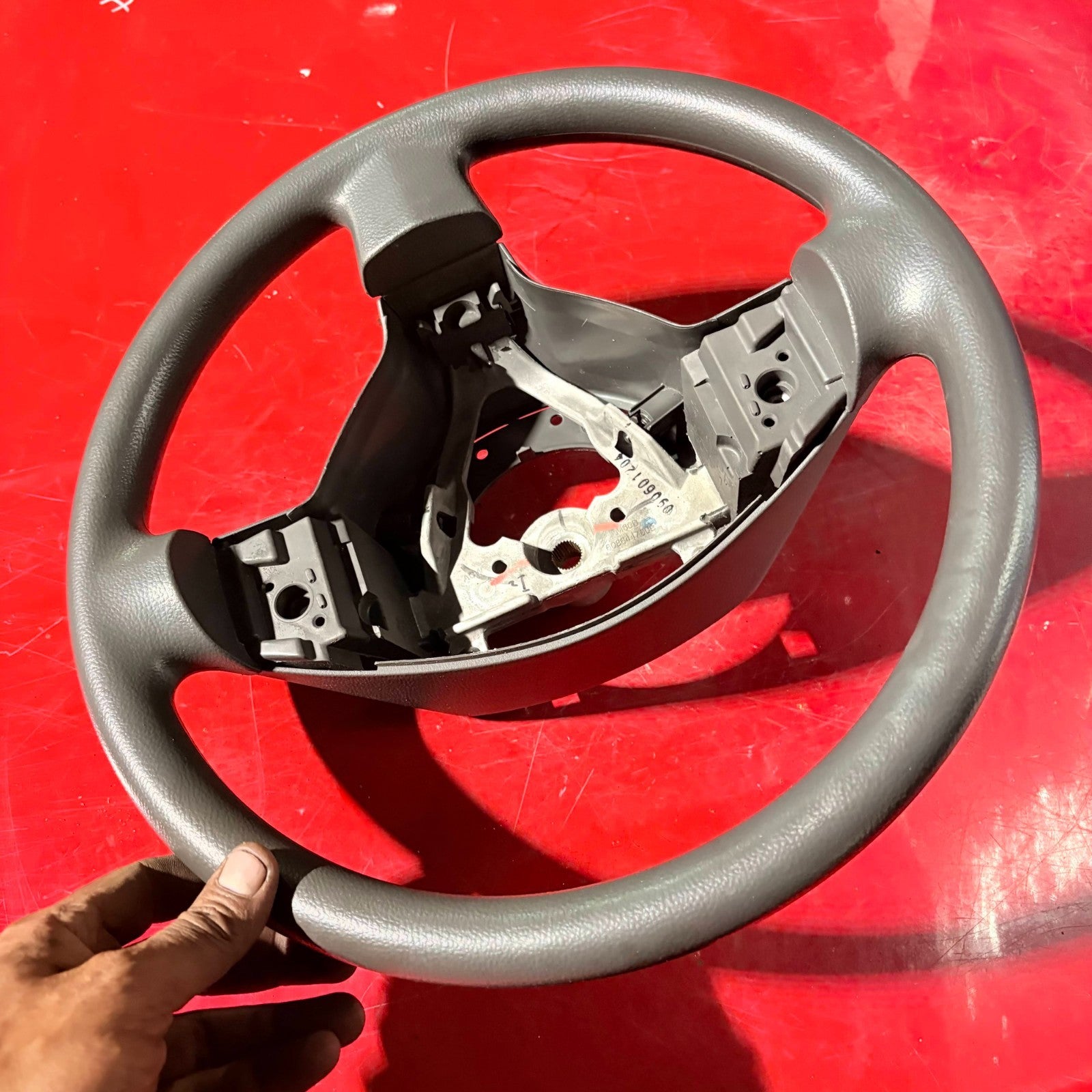 608644700B Sport Steering Wheel for NISSAN PIXO