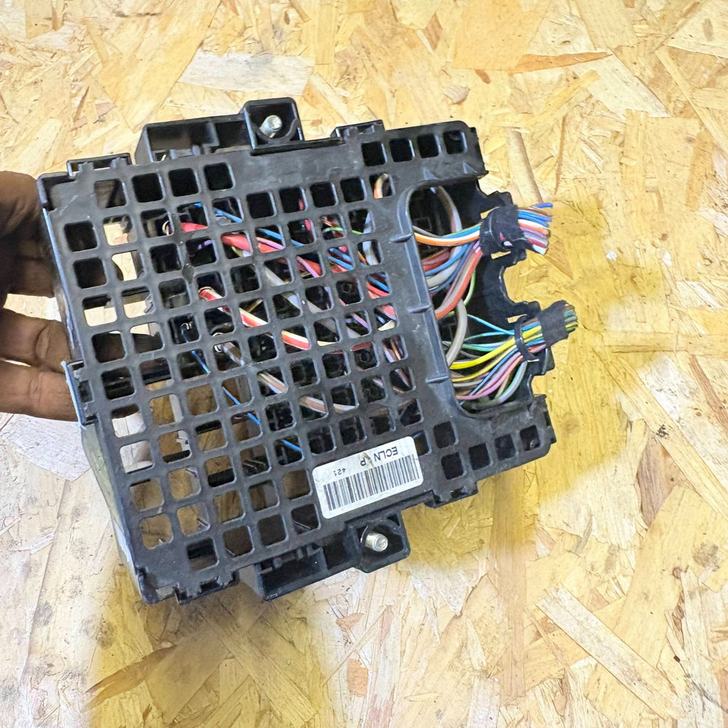 Ford Fiesta 2009 Fuse Box Control Unit 8V5T-14A005-KME