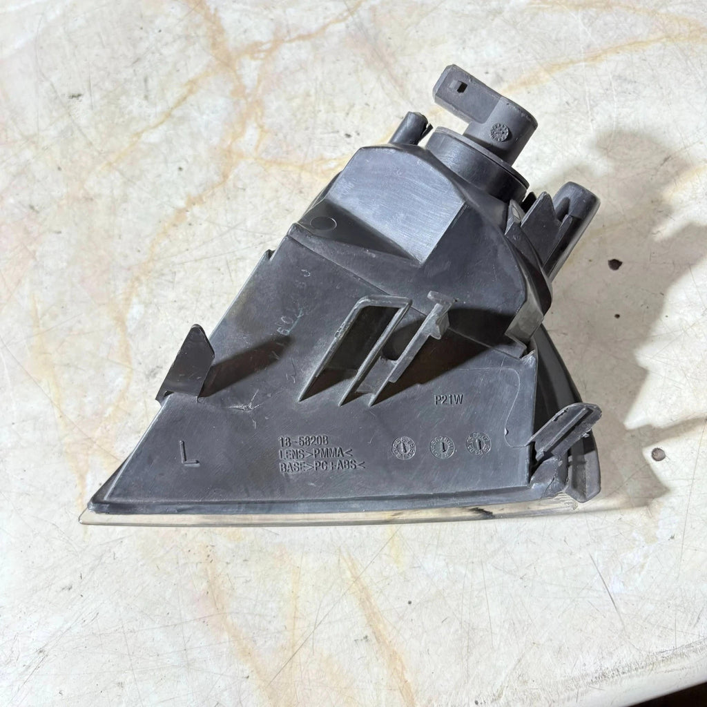 Toyota Avensis Facelift Indicator - 185820