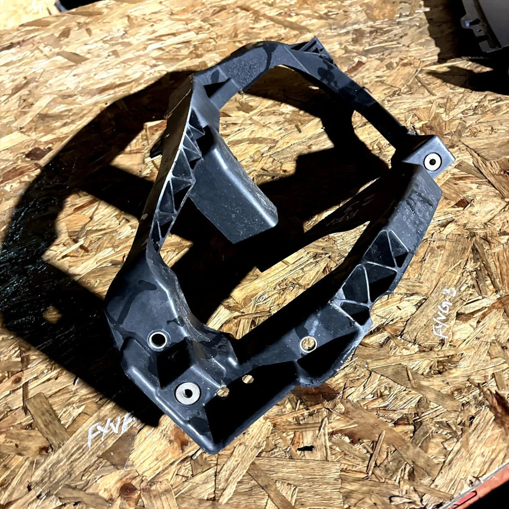 SMART FOURFOUR PASSENGER FRONT HEADLAMP PANEL A4546200901