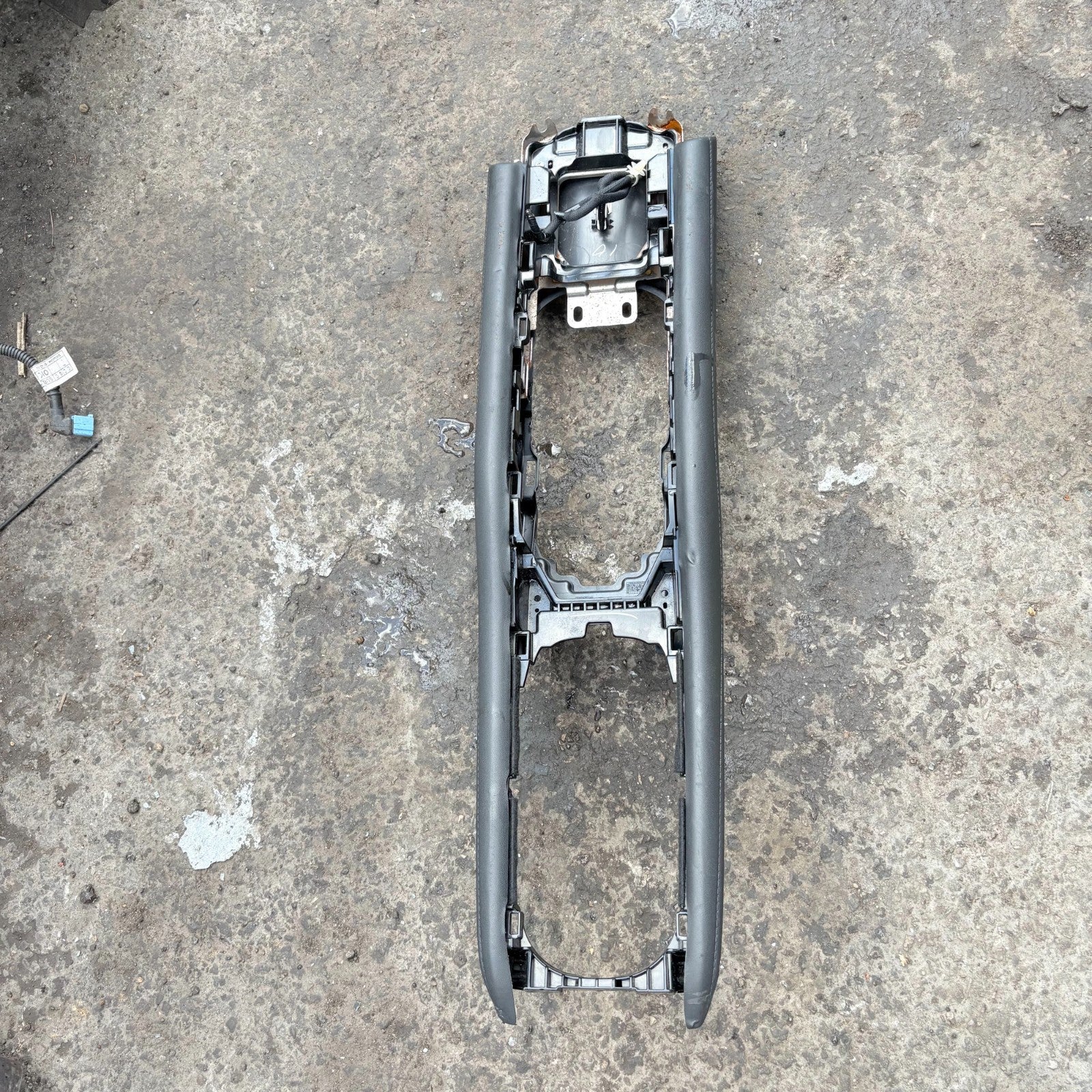 2018 HONDA HR-V FRONT CENTRE CONSOLE TRIM