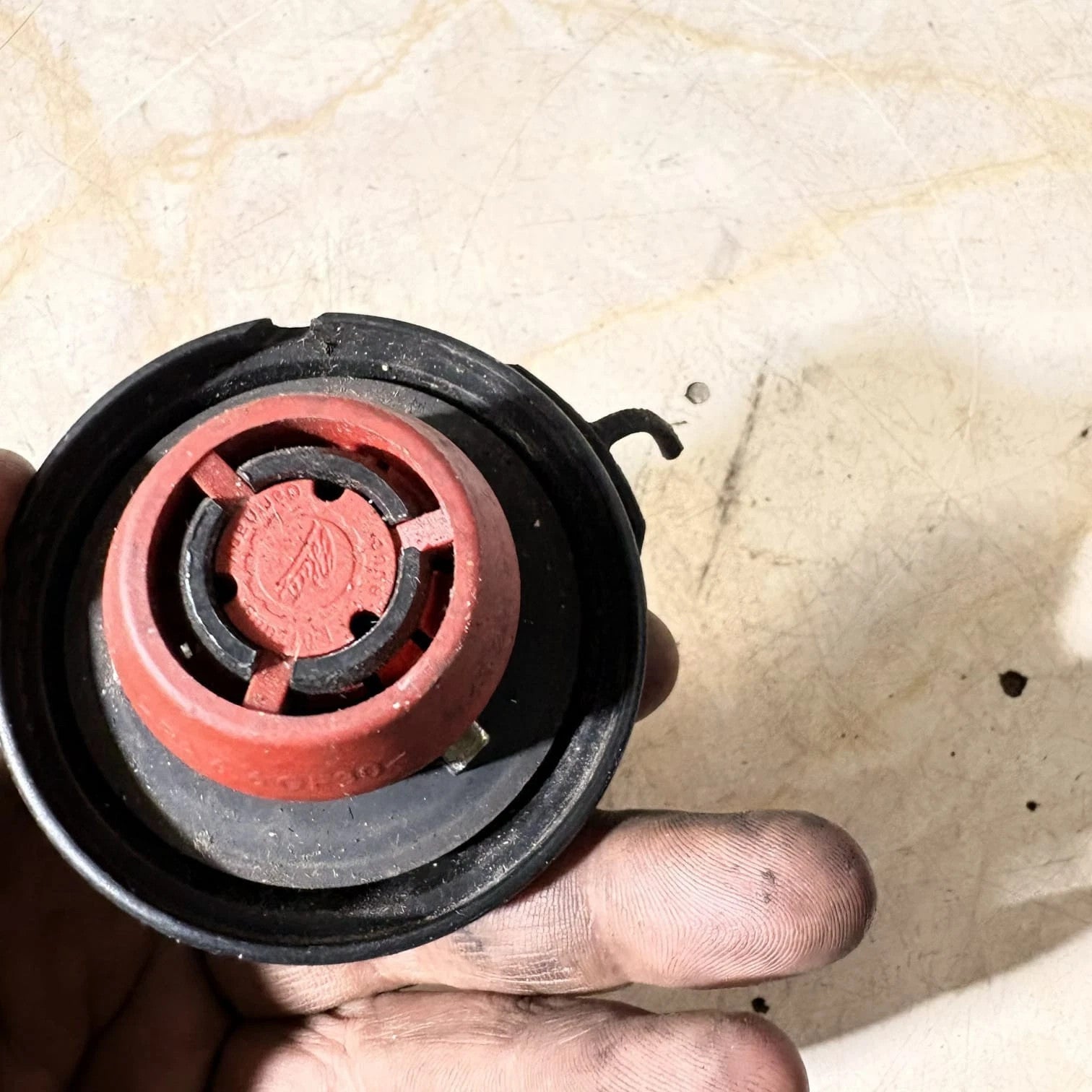 SEAT Alhambra Mk1 7M (2000-2010) Fuel Filler Cap Black 7M3201553A YM219030CA