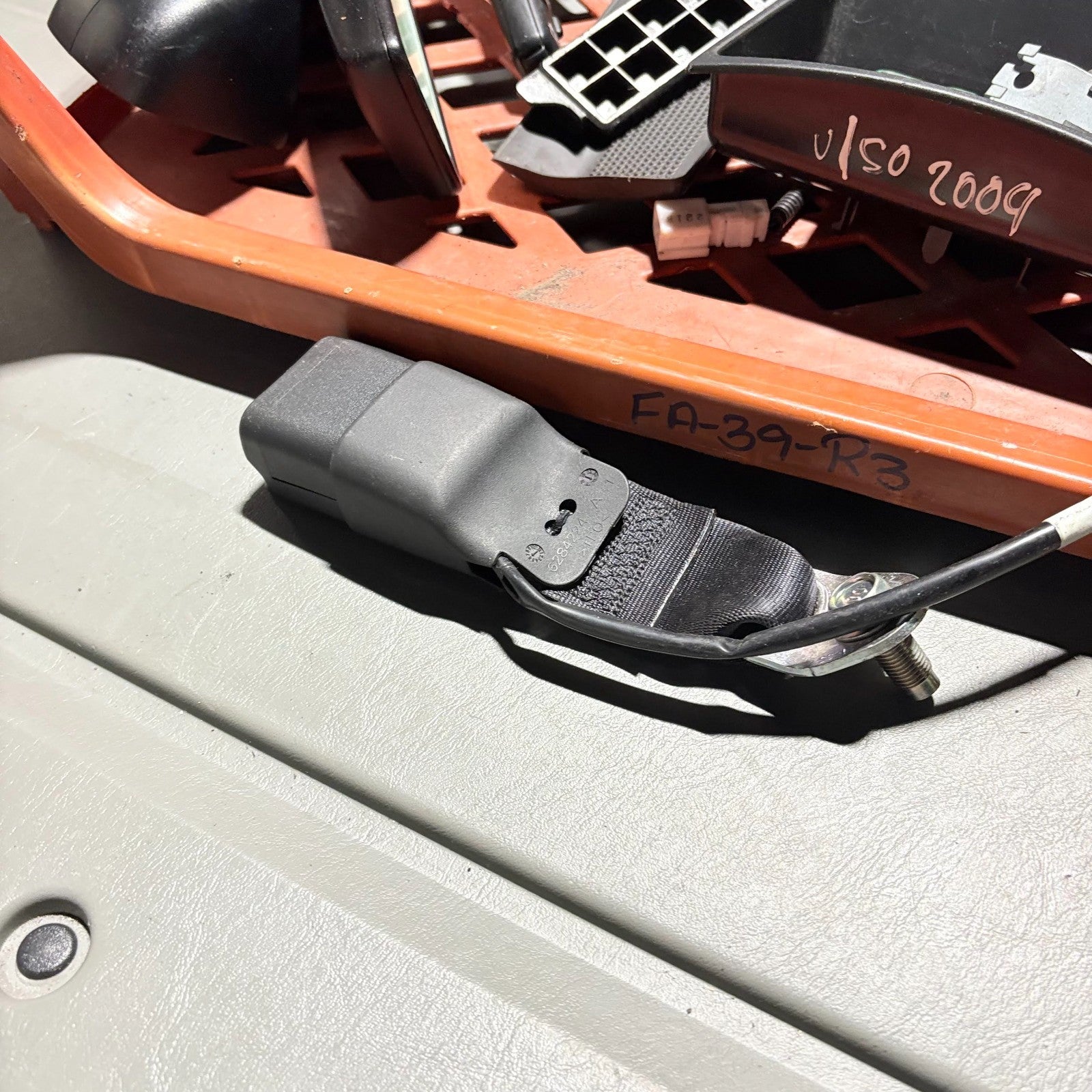Nissan Pulsar 2014-2019 Rear Left Passenger Side Seat Belt Buckle