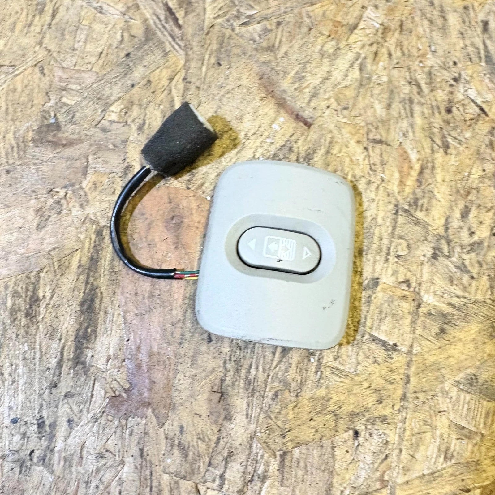 NISSAN QASHQAI J10 06-13 PANORAMIC PAN ROOF SWITCH BUTTON CONTROL