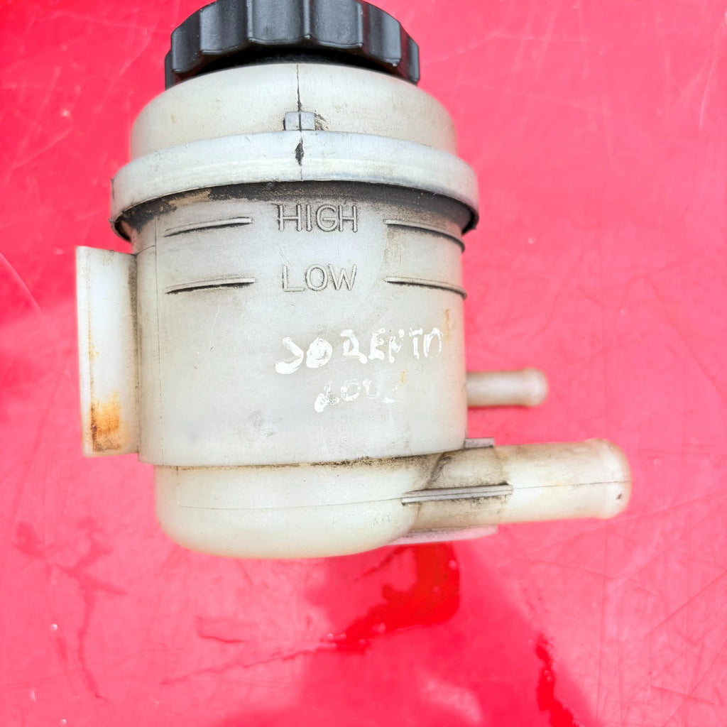 KIA SORENTO POWER STEERING RESERVOIR BOTTLE