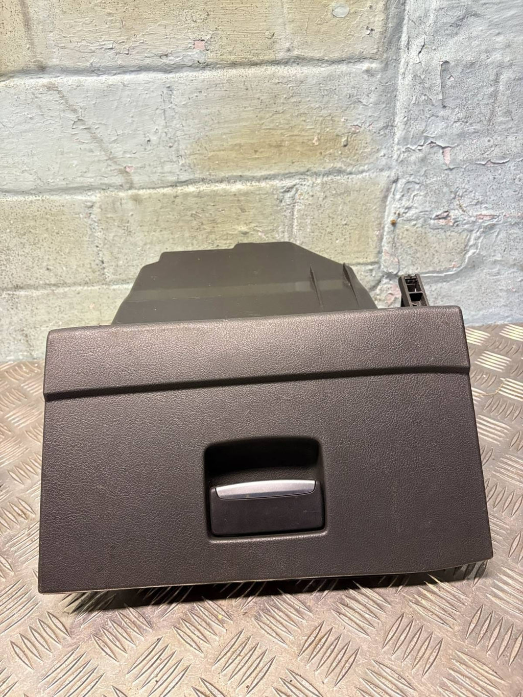 FORD MONDEO MK4 2008 GLOVE BOX (PASSENGER SIDE) 7S71-A06010