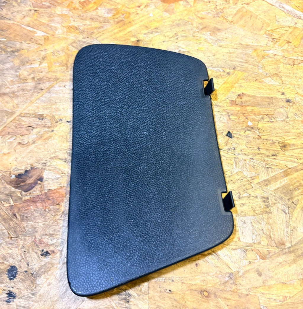 MINI PASSENGER SIDE INTEROR BOOT TRIM COVER PART NUMBER 5143 1503473
