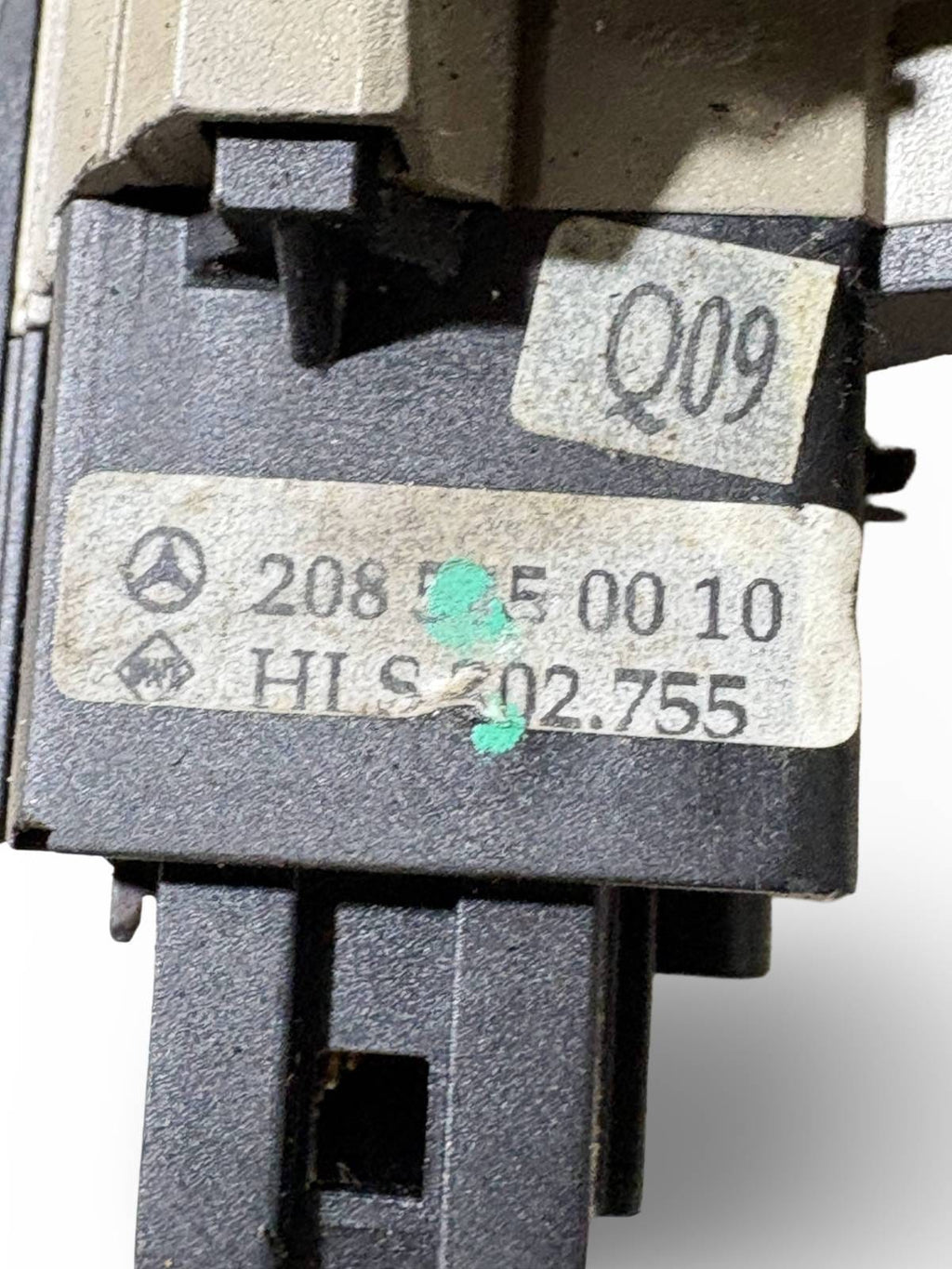 2085450010 HLS202755 Mercedes Benz Steering Column Mechanism Adjuster Q09 O