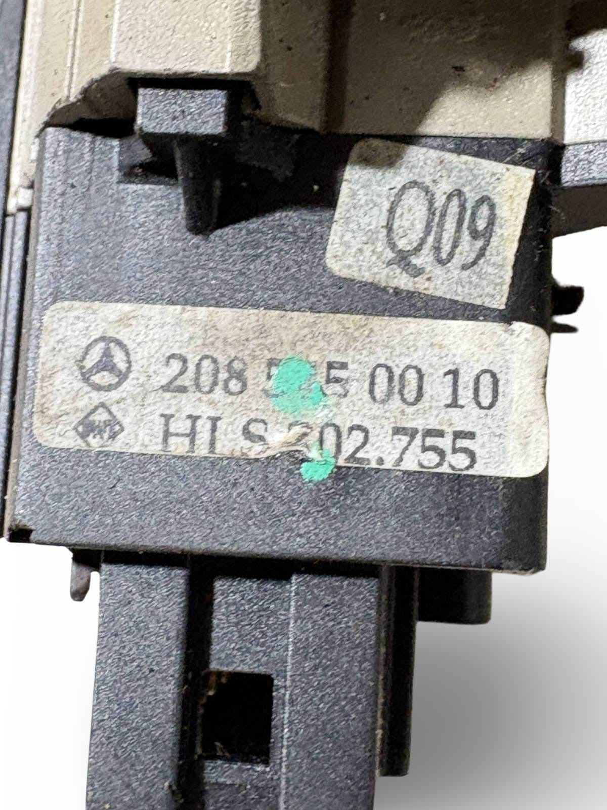 2085450010 HLS202755 Mercedes Benz Steering Column Mechanism Adjuster Q09 O