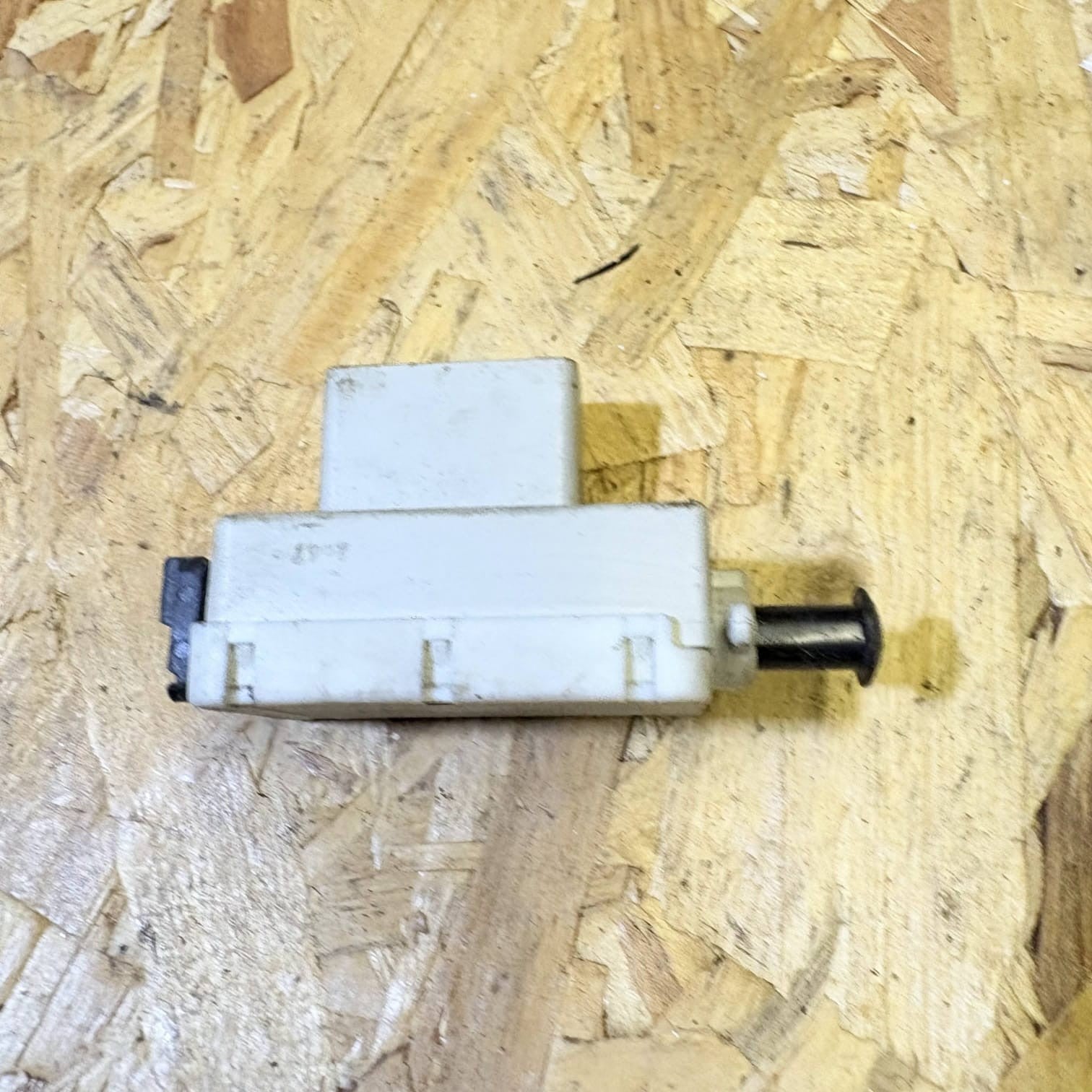 Brake Light Switch for Chrysler Voyager/Grand Voyager ESS/RG/001A 56045043A