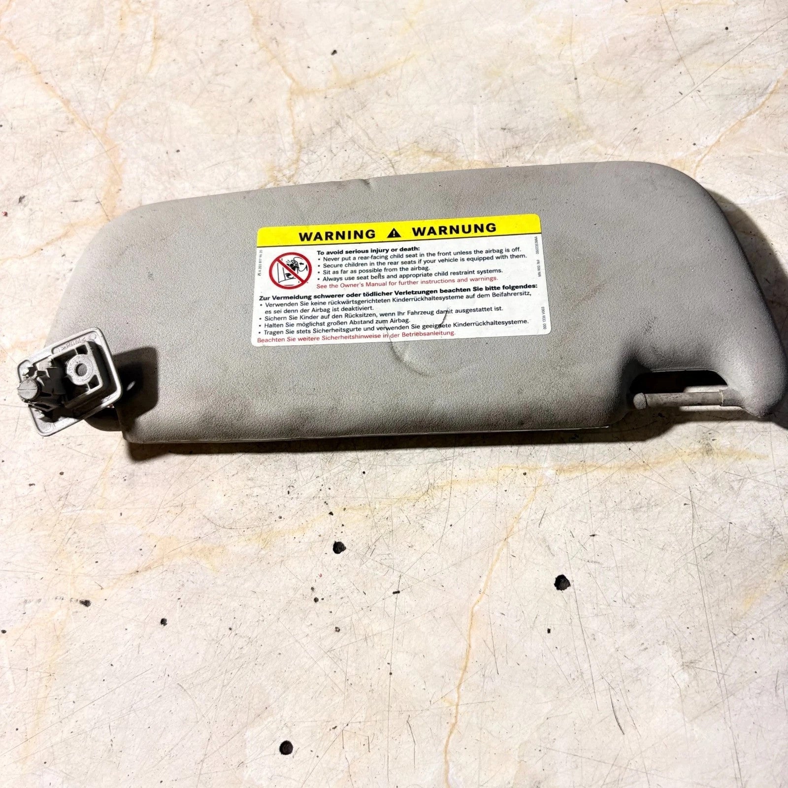 SMART FORFOUR 5 DOOR FRONT DRIVER SIDE RIGHT OFFSIDE SUN VISOR 2004-2006