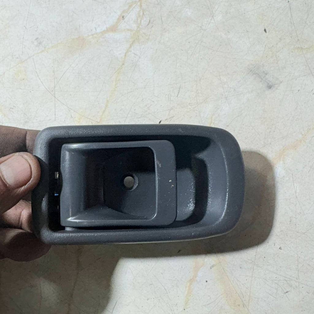 2000-2006 DAIHATSU INTERIOR DOOR HANDLE