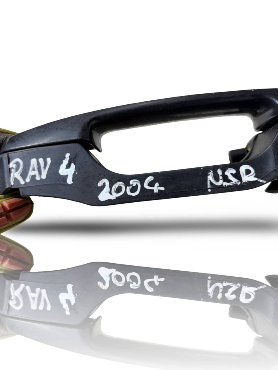 Toyota Rav 4 Door Handle Right Rear Rav-4 O/S Rear Door Handle 2004