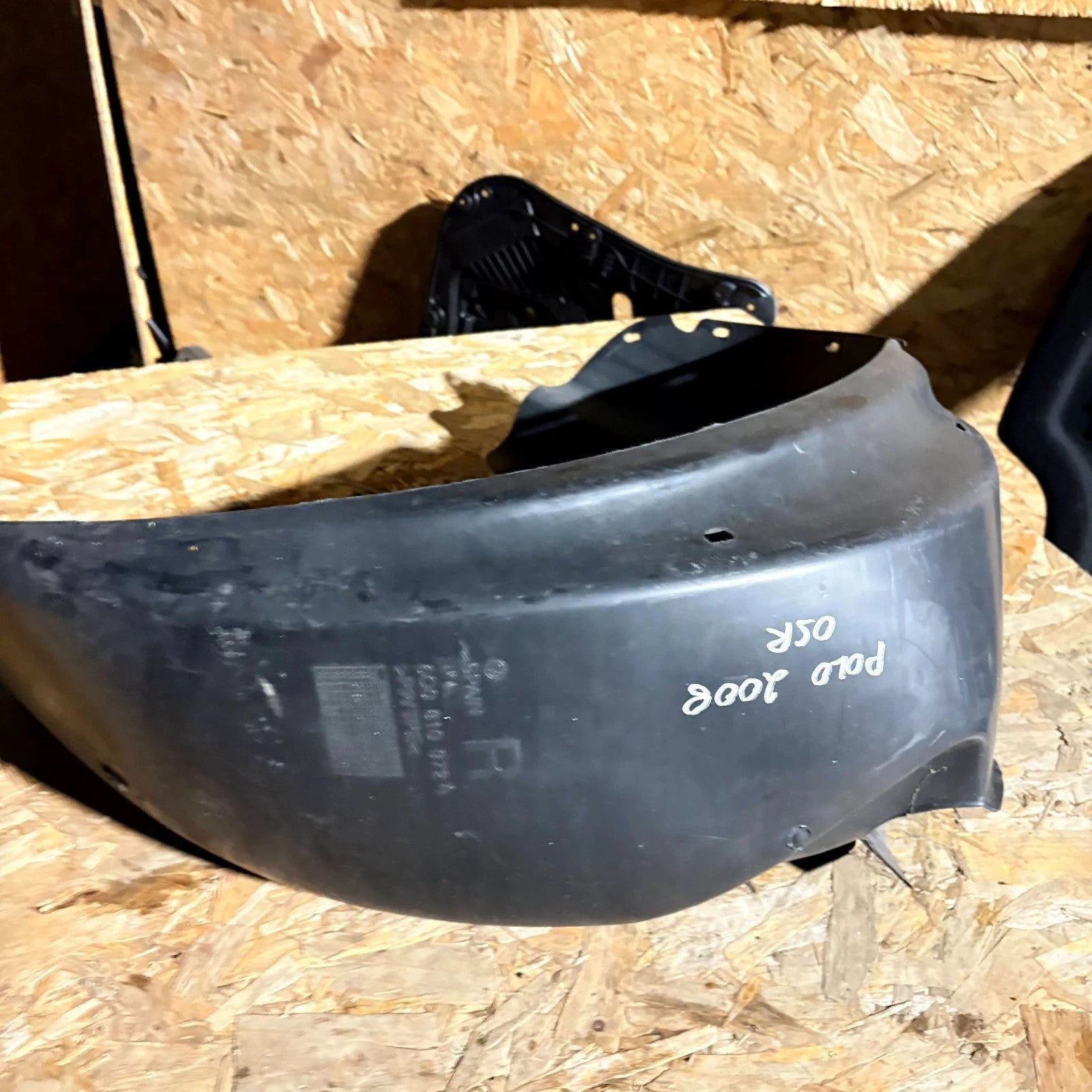 VW Polo Mk4 2000?2009 Rear Right Wheel Arch Inner Fender 6Q0810972A
