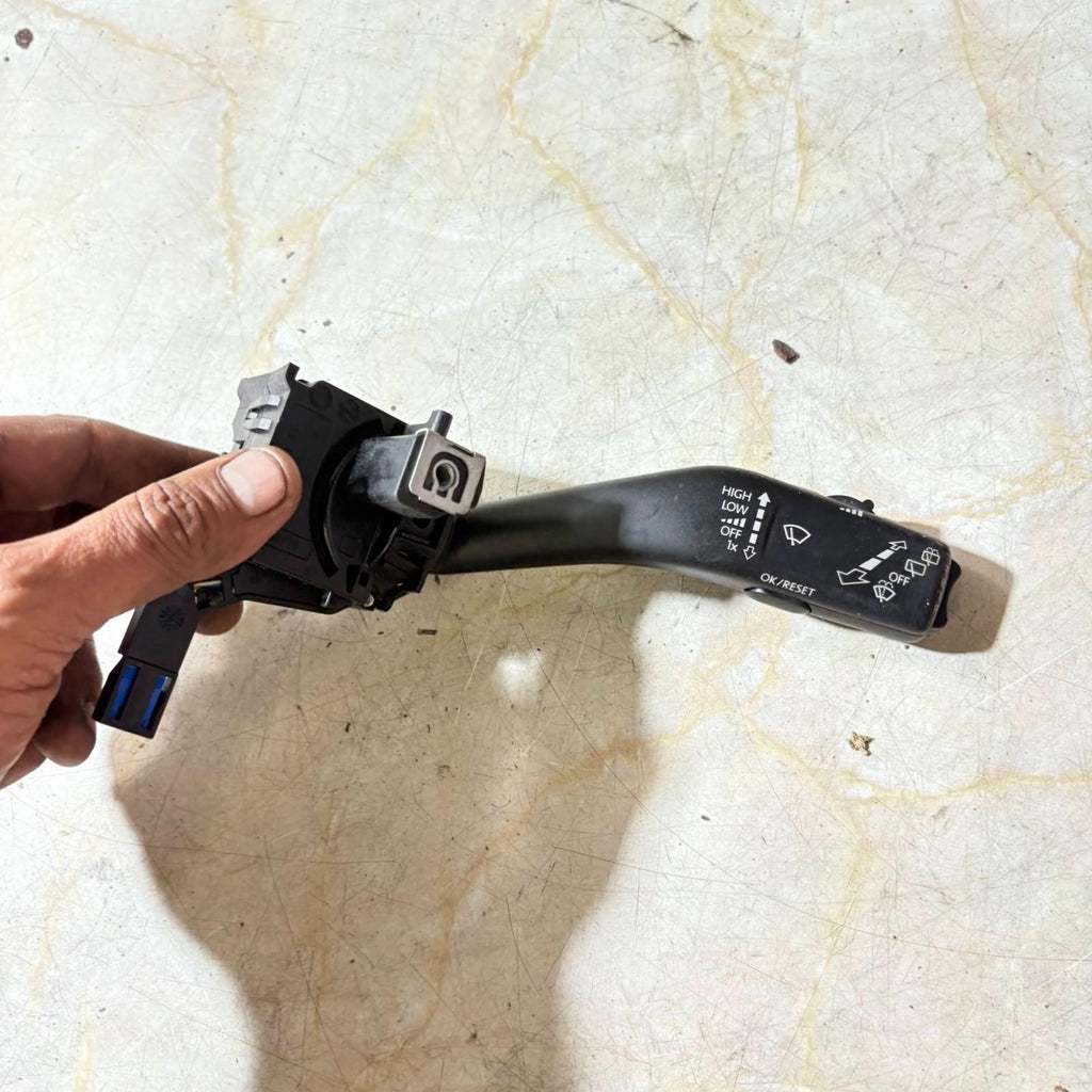 SEAT LEON WINDSHIEL WIPER SWITCH 1KO953519J 2006-2009